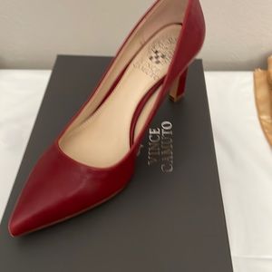 Vince Camuto - size 6 dark red